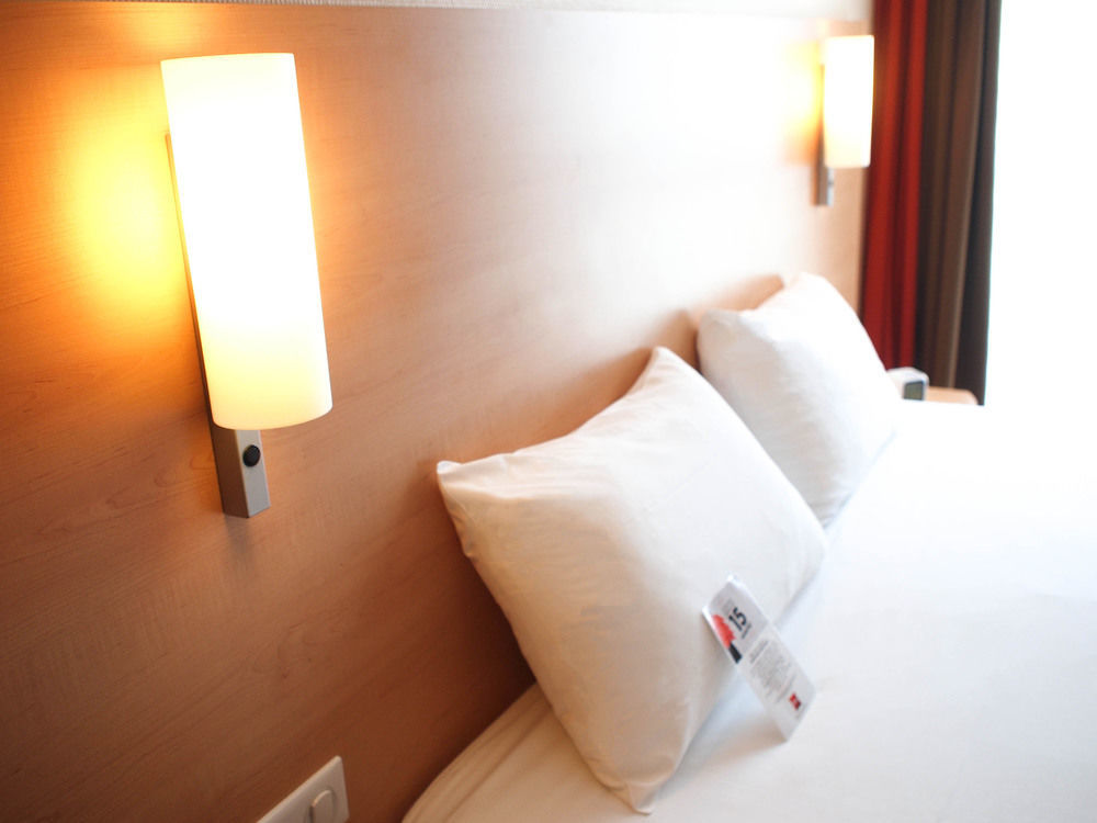 Ibis Bordeaux Saint Emilion Saint-Émilion Exterior foto